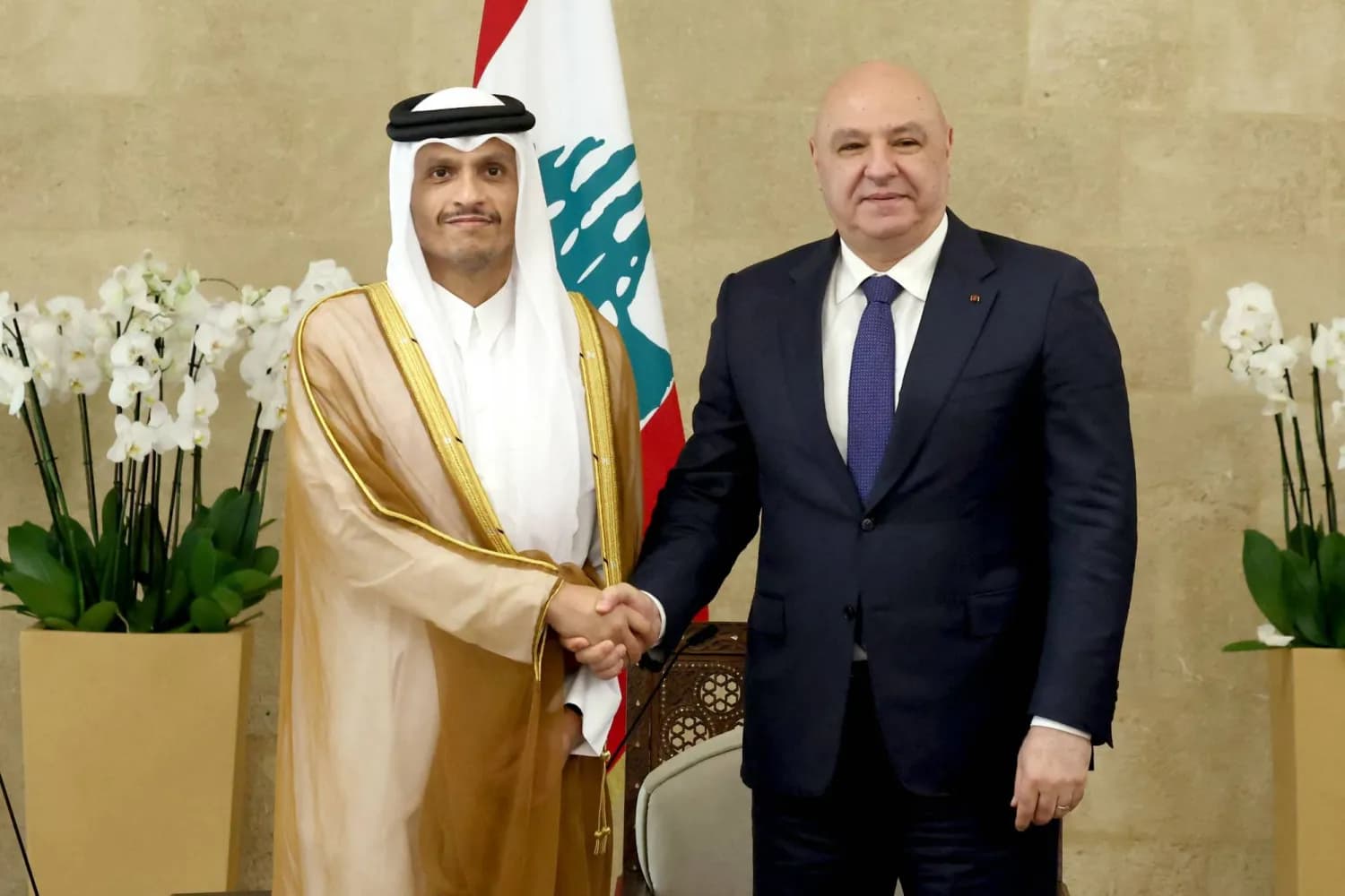 قطر تقدم للبنان مشروع كهرباء