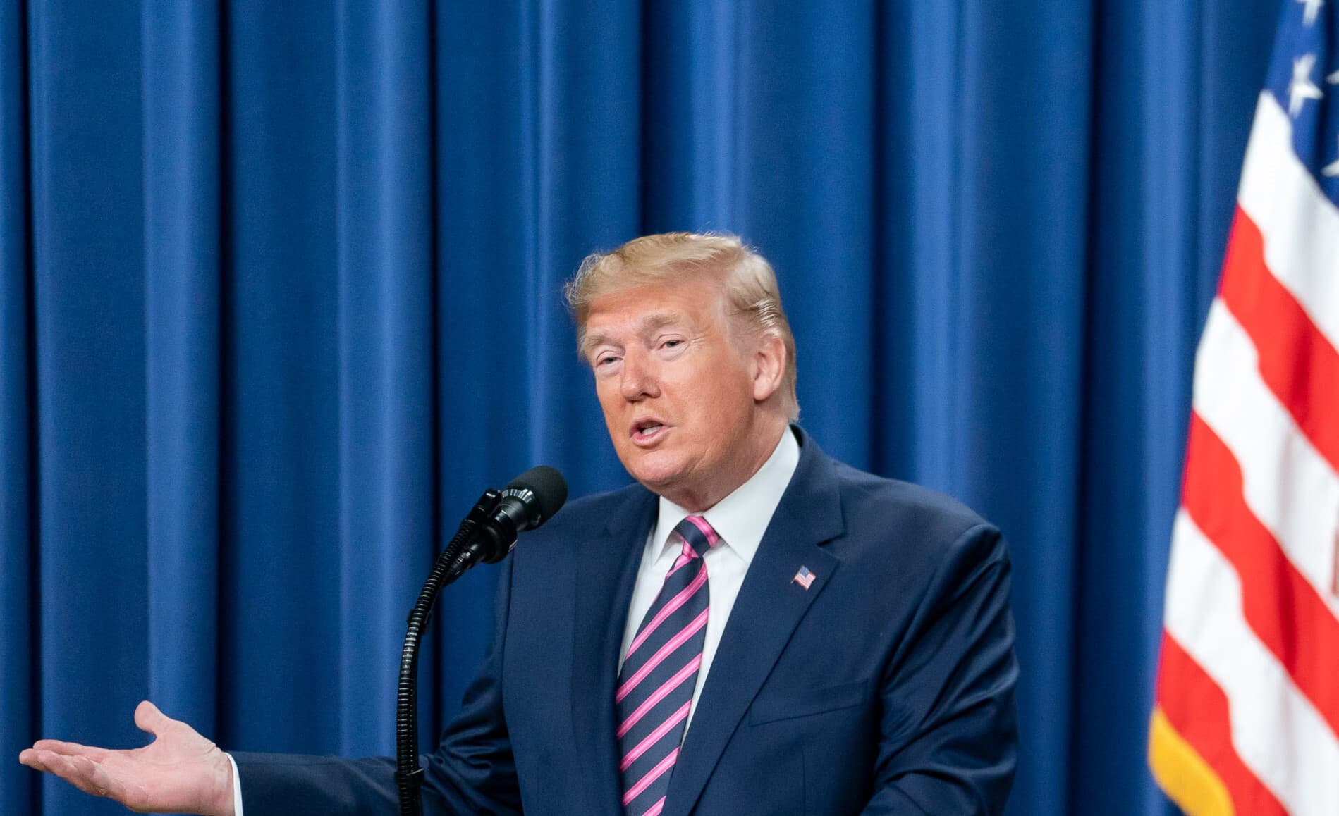 Trump proposes Iran inclusion in Russia sanctions