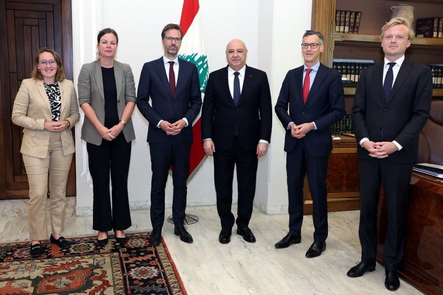 Aoun Accuses Israel of Violating Agreement