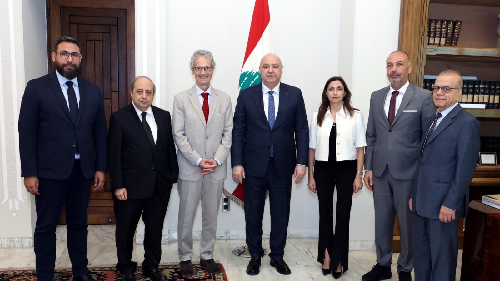 Aoun reviews Lebanon efforts with Transparency International