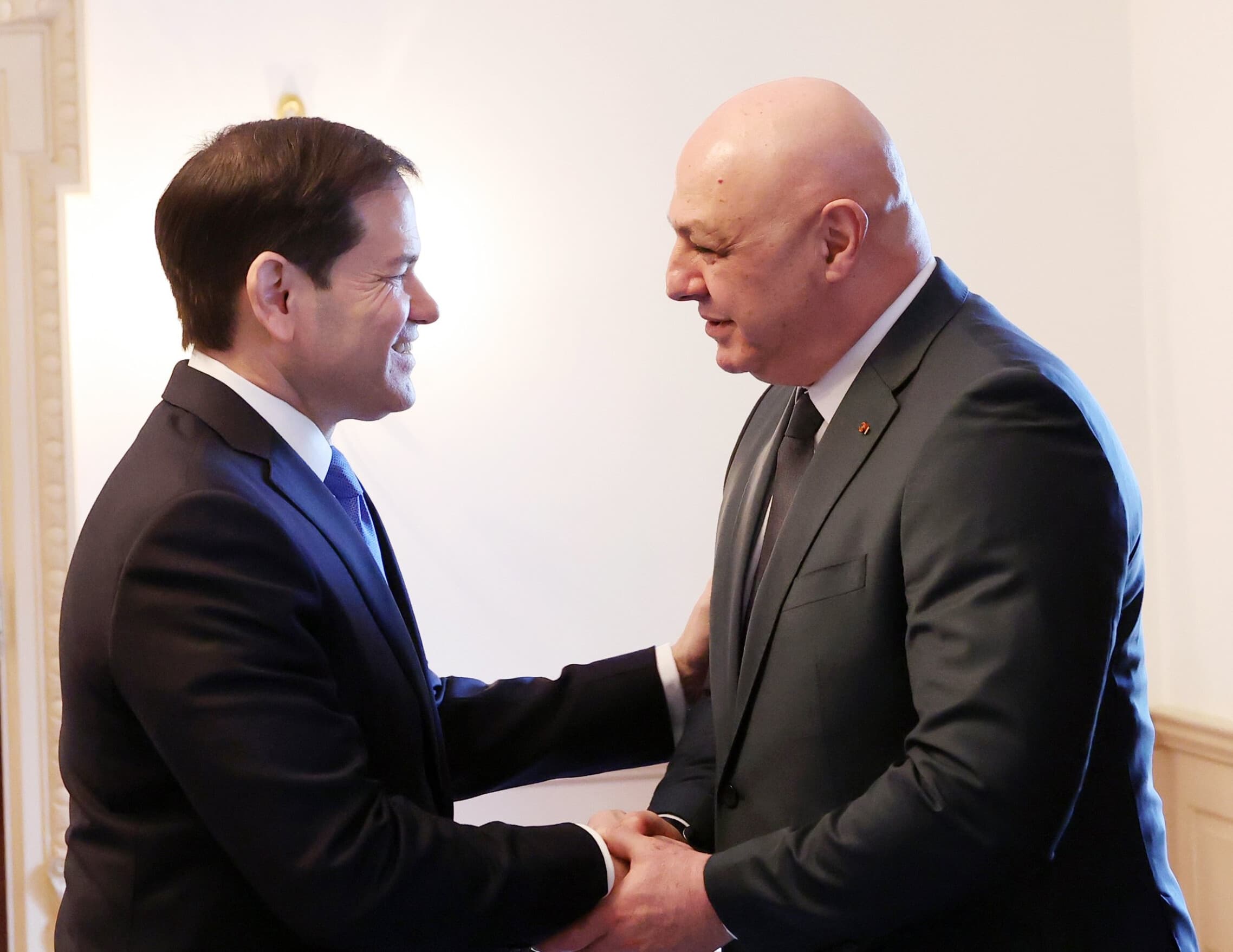 Aoun's Visit Marked by Big Gift at Washington Summit
