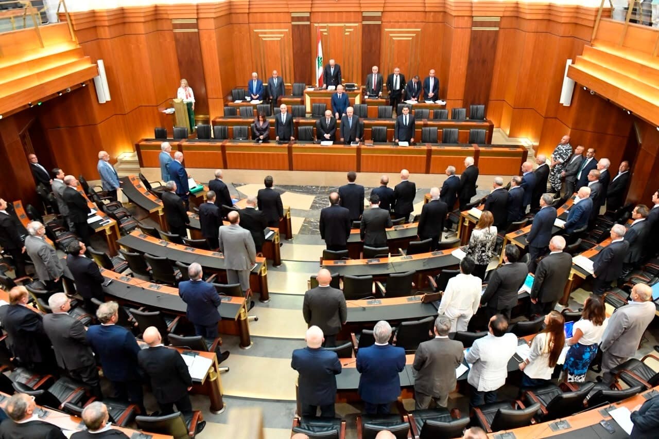 Deputies' positions in government session