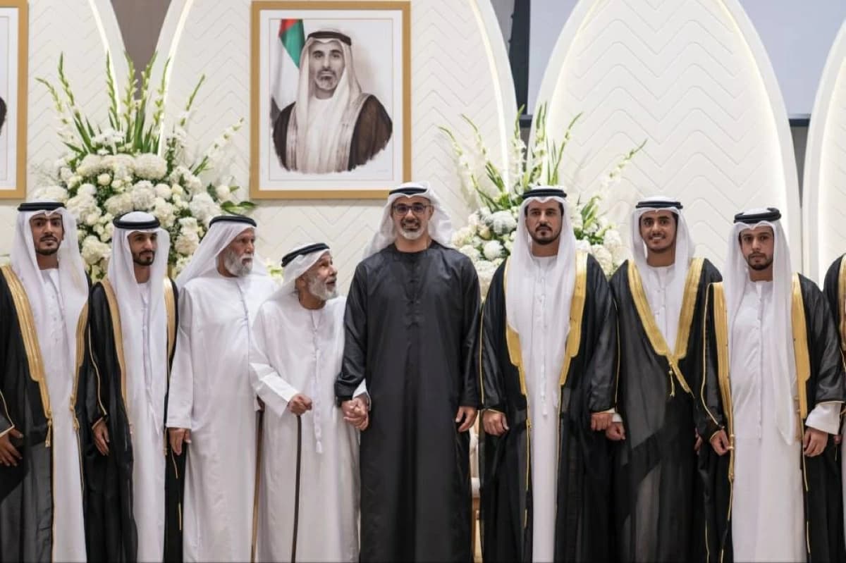 خالد بن محمد بن زايد يشارك في عرس العوامر