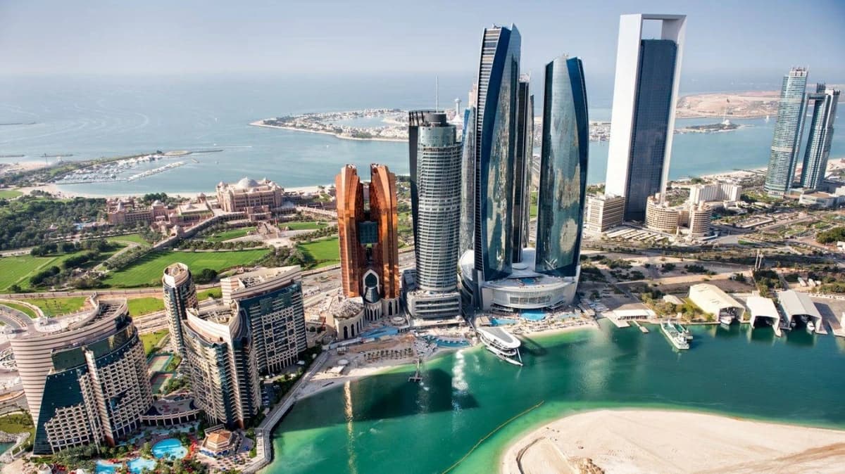 أبوظبي تتصدر عالمياً في سياحة الاستدامة 2026