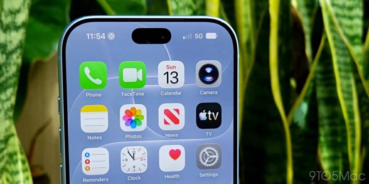 أبل تؤكد عطل في آيفون 18 برو