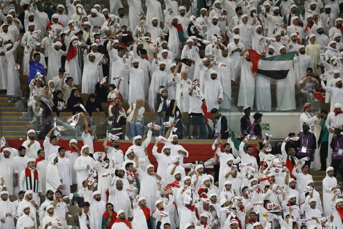 10 آلاف إماراتي يساندون المنتخب