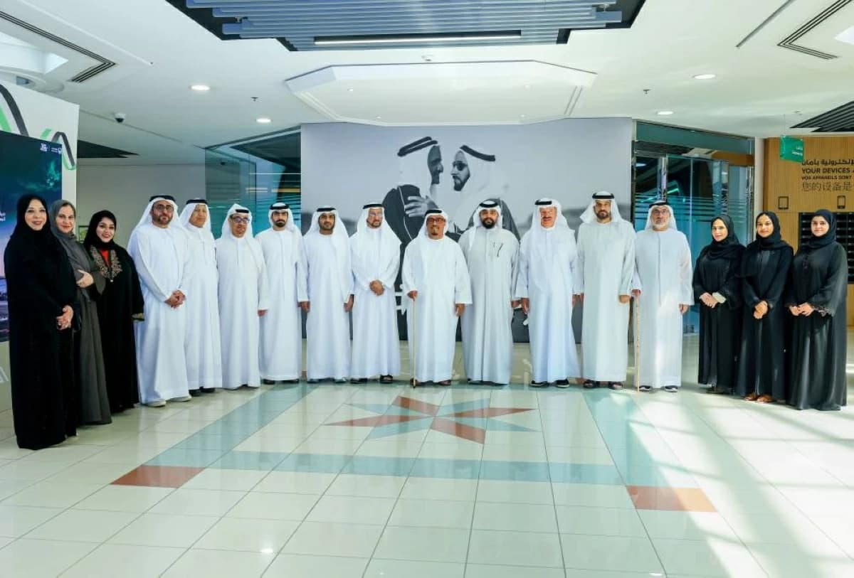 ضاحي خلفان: الإمارات تؤمن بدور الأسرة في استقرار المجتمع