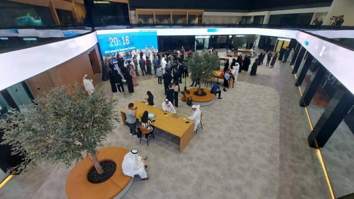 تزايد الضغوط على أسهم الإمارات