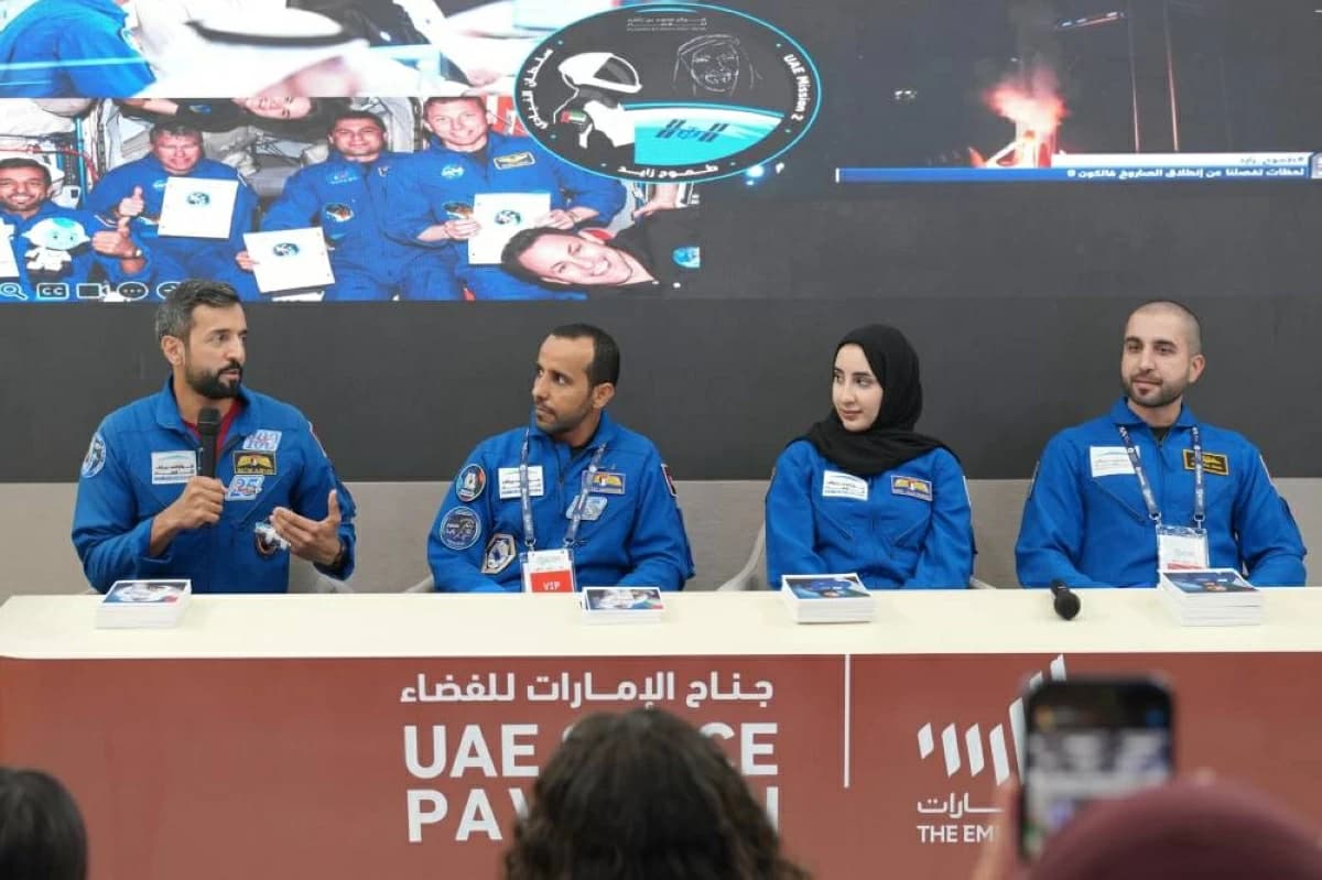 محمد بن راشد يوسع حضور الإمارات في الفضاء