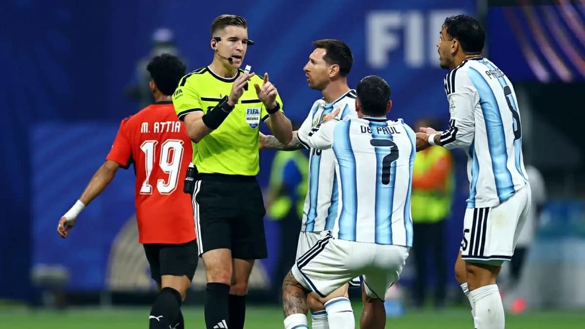 هدف مصر الممنوع ضد الأرجنتين يُعاد أمام برشلونة