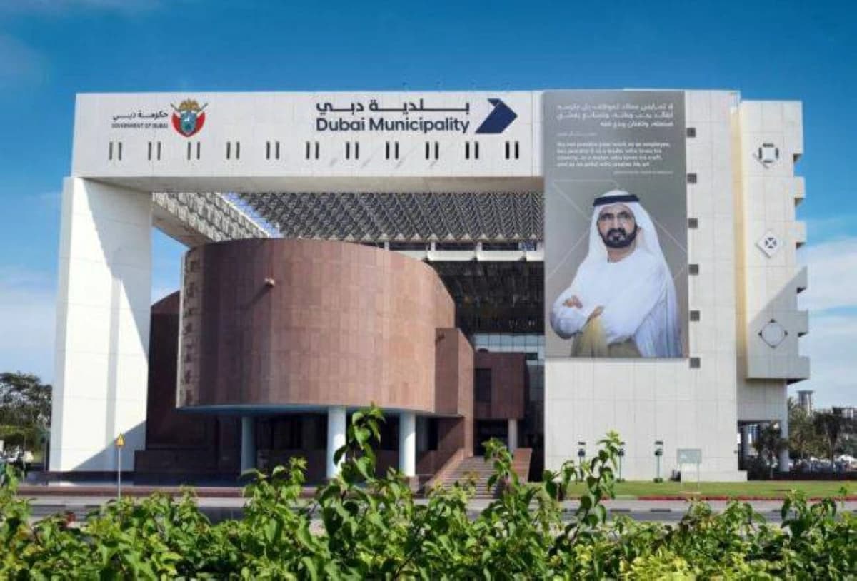 بلدية دبي تنجز 107 مشاريع بقيمة 1.6 مليار درهم