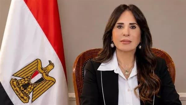 وزيرة الإسكان تتابع مشاريع المياه