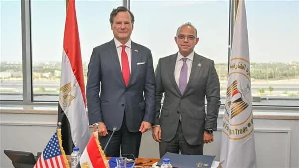 مصر وأمريكا تتعاون لتعزيز الاستثمار