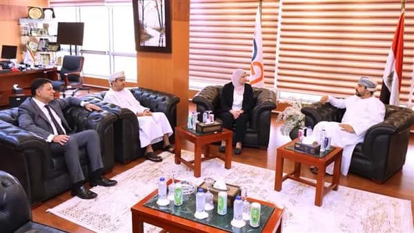 مصر وعمان يناقشان مشروع مناطق صناعية مشتركة
