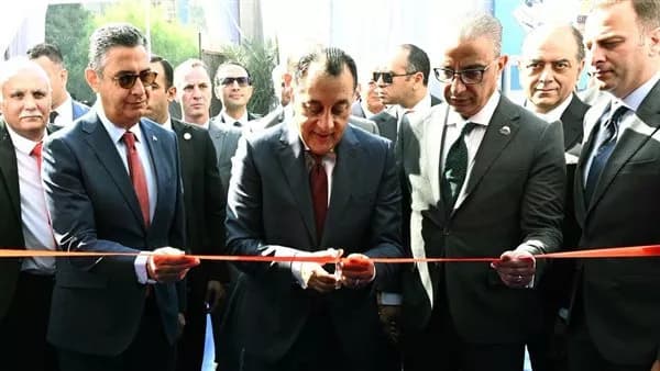 رئيس الوزراء يفتتح معرض أهلًا مدارس في الجيزة