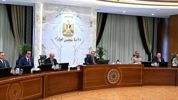 مدبولي يناقش تأثير ارتفاع النفط
