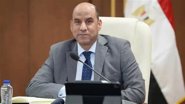 وزارة العمل تطرح 1018 وظيفة جديدة في 3 محافظات