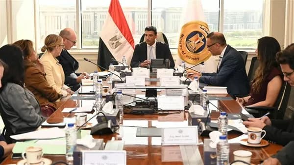 مصر تتعاون مع الأوروبي لإعادة الإعمار لتمويل المناطق الصناعية