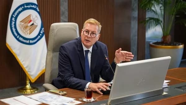جنوب الوادي للبترول يوافق على 6 اتفاقيات