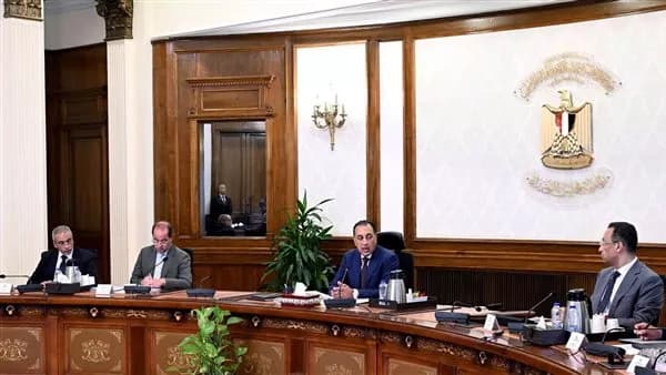 مدبولي يتابع تطورات تكنولوجيا المعلومات والبنية التحتية