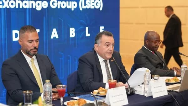 البورصة المصرية ولندن تبحثان التعاون لجذب استثمارات
