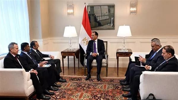 رئيس الوزراء يناقش مع شيفرون توسيع أنشطة مصر