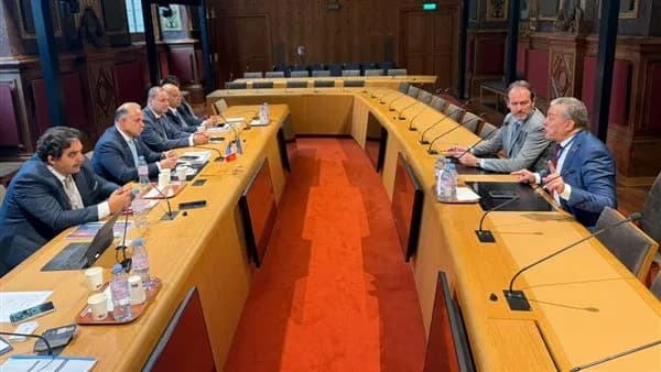 وزير الاستثمار يناقش تمويل الاستثمار مع مؤسسات دولية