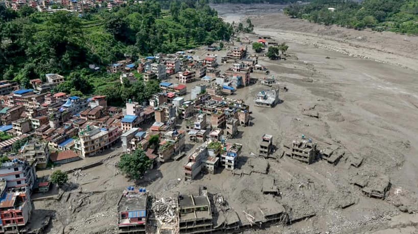 Floods and mudslides destroy villages near Nepal-Tibet border