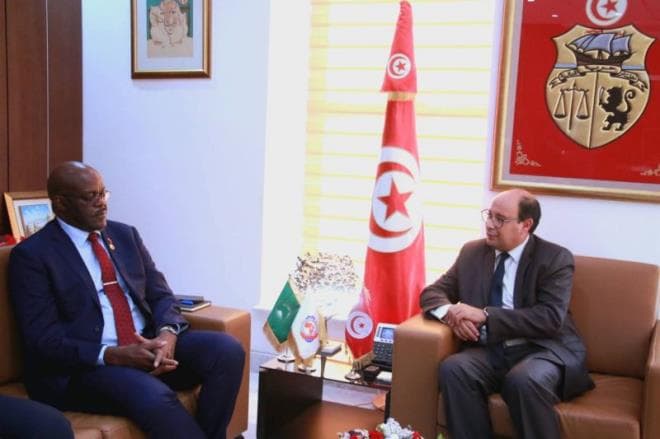 Tech Minister explores postal collaboration