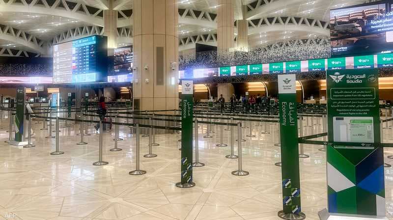 مصر تعلن عدد مصابي هجوم مطار الرياض