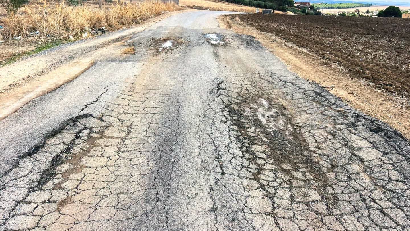 مطالبات بصيانة طريق رقم 72 في الكاف