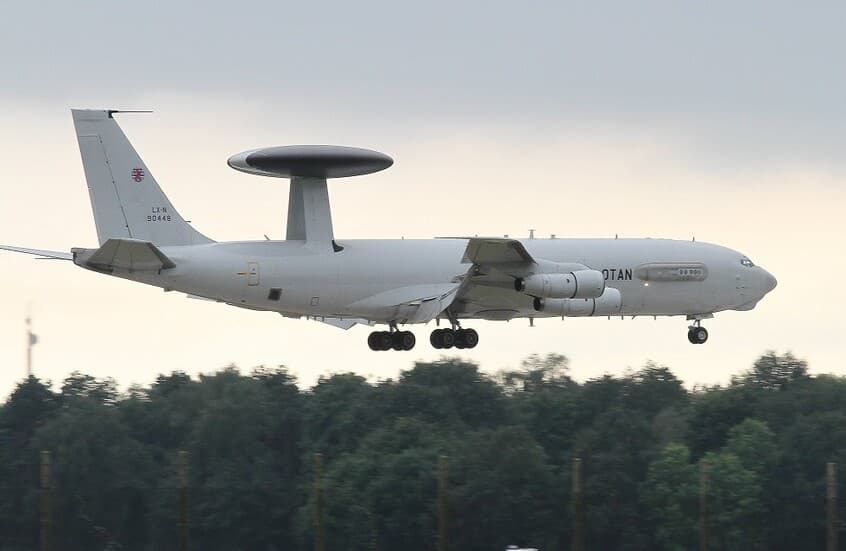 American AWACS issues emergency over Gulf