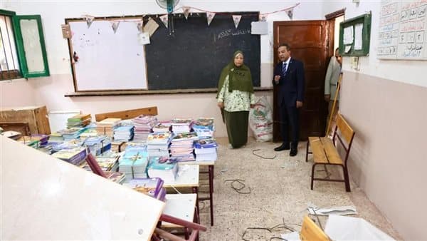 محافظ المنوفية يتفقد المدارس