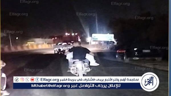 الداخلية توضح حقيقة صورة طفلة على دراجة