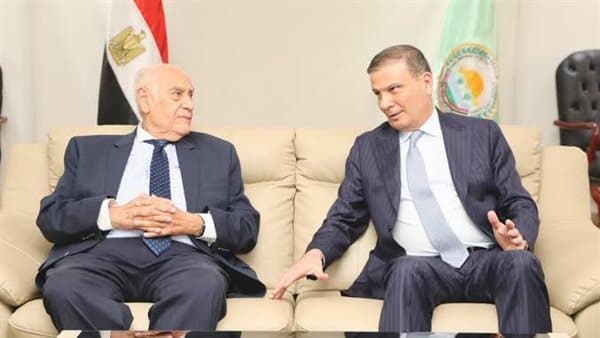 وزير الزراعة يلتقي وفدًا ألمانيًا لبحث الزراعة الحديثة