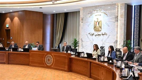 رئيس الوزراء يتابع تطوير الشركات الحكومية