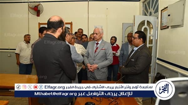رئيس جامعة أسيوط يزور ورش الهندسة