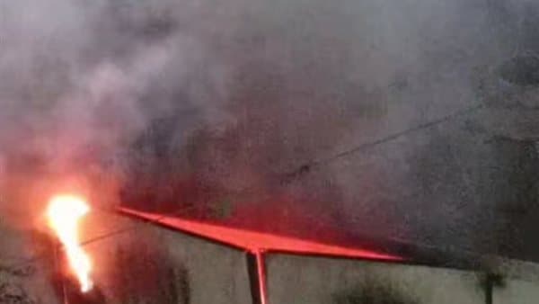 إخماد حريق بكابينة كهرباء بشبرا