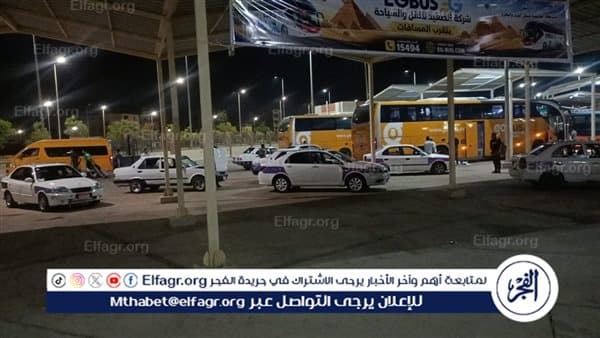 محافظ قنا يتابع انتظام العمل بمجمع المواقف