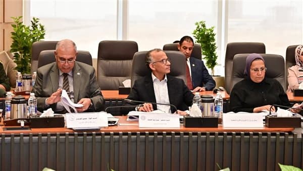 وزير التخطيط يشيد بمبادرة إي فاينانس