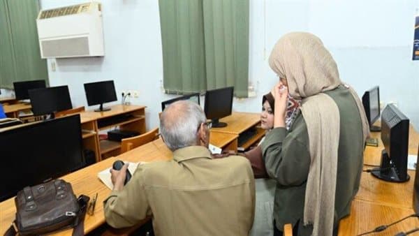 التعليم العالي يفتح تقليل الاغتراب مجدداً لطلاب الثانوية