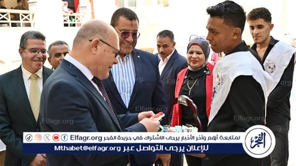 النعماني يوجه الطلاب في سوهاج للعمل المتميزين