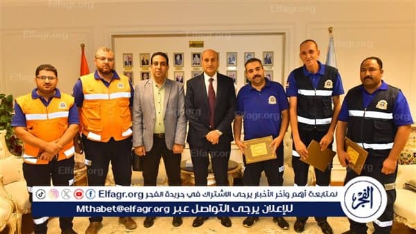 محافظ أسيوط يكرم ثلاثة من الإسعاف ويتفقد المركز