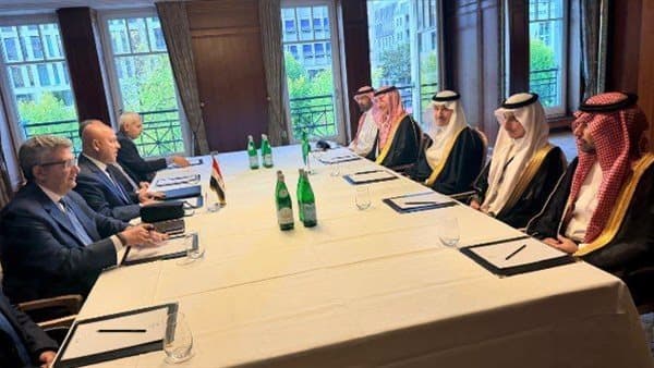 وزير النقل يناقش التعاون مع السعودية