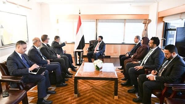 أمين عام الجامعة العربية يلتقي نائب الحوثي