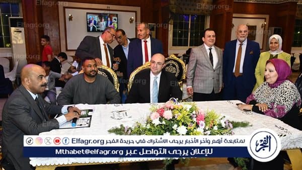 محافظ الفيوم يحضر عقد قران فتاة يتيمة
