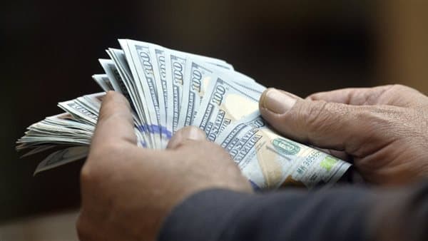 ملخص سعر الدولار في مصر الثلاثاء