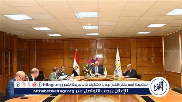 رئيس أسيوط يترأس اجتماع مركز القياس