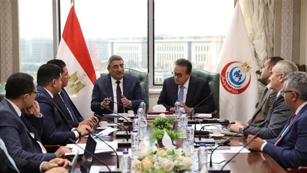 وزير الصحة يتابع تطوير المدينتين الطبيتين