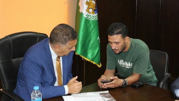 محافظ القليوبية يراجع 15 شكوى ومطلبا في الخصوص والخانكة